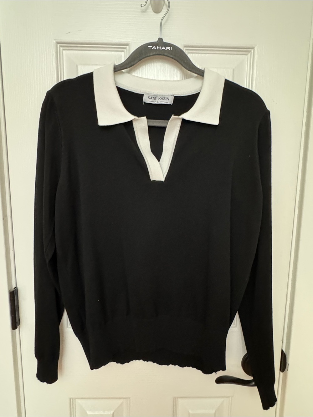 Kate Kasin Black V-Neck Sweater with Cream Polo Collar